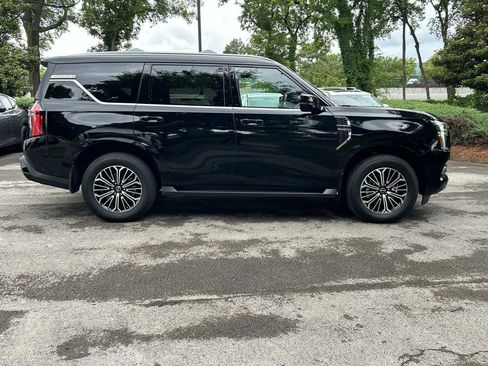Certified 2026 Nissan Armada Platinum AWD/4WD image 8