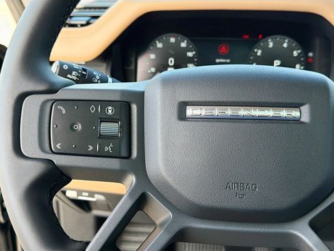 New 2026 Land Rover Defender 110 X-Dynamic SE image 36