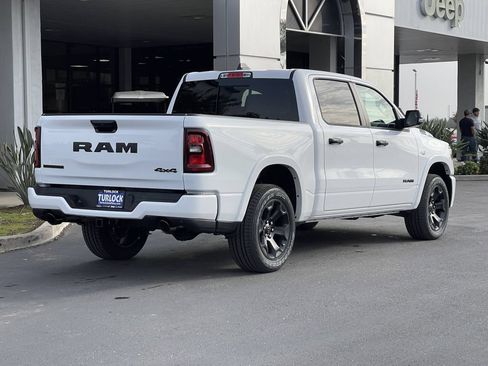 New 2026 RAM 1500 Big Horn AWD/4WD image 10