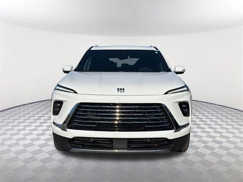 Used 2025 Buick Enclave Preferred image 2