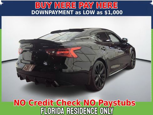 Used 2018 Nissan Maxima SR w/ Midnight Edition image 3