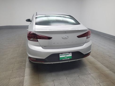 Used 2019 Hyundai Elantra SE w/ Cargo Package FWD image 6