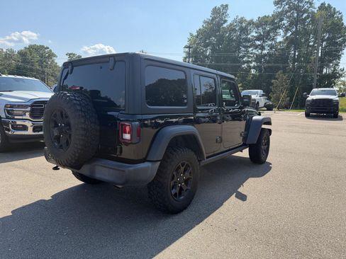 Used 2022 Jeep Wrangler Unlimited Sport AWD/4WD image 6