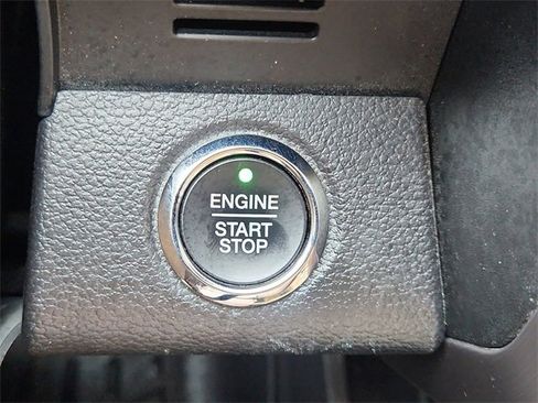 Used 2019 Ford Expedition Platinum image 17