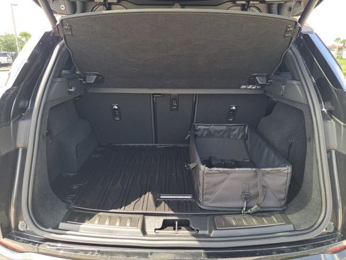 Certified 2024 Land Rover Range Rover Evoque Dynamic SE image 23