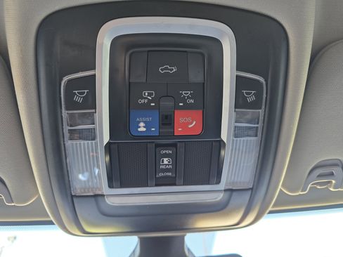 Used 2024 RAM 3500 Limited image 34