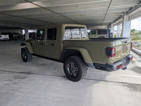 New 2025 Jeep Gladiator Mojave image 7