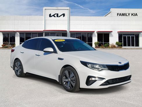 Used 2019 Kia Optima S image 1