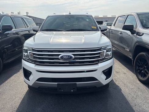 Used 2020 Ford Expedition XLT RWD image 2