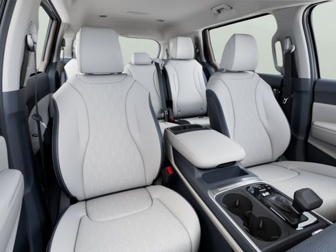 New 2026 Kia Carnival EX FWD image 11
