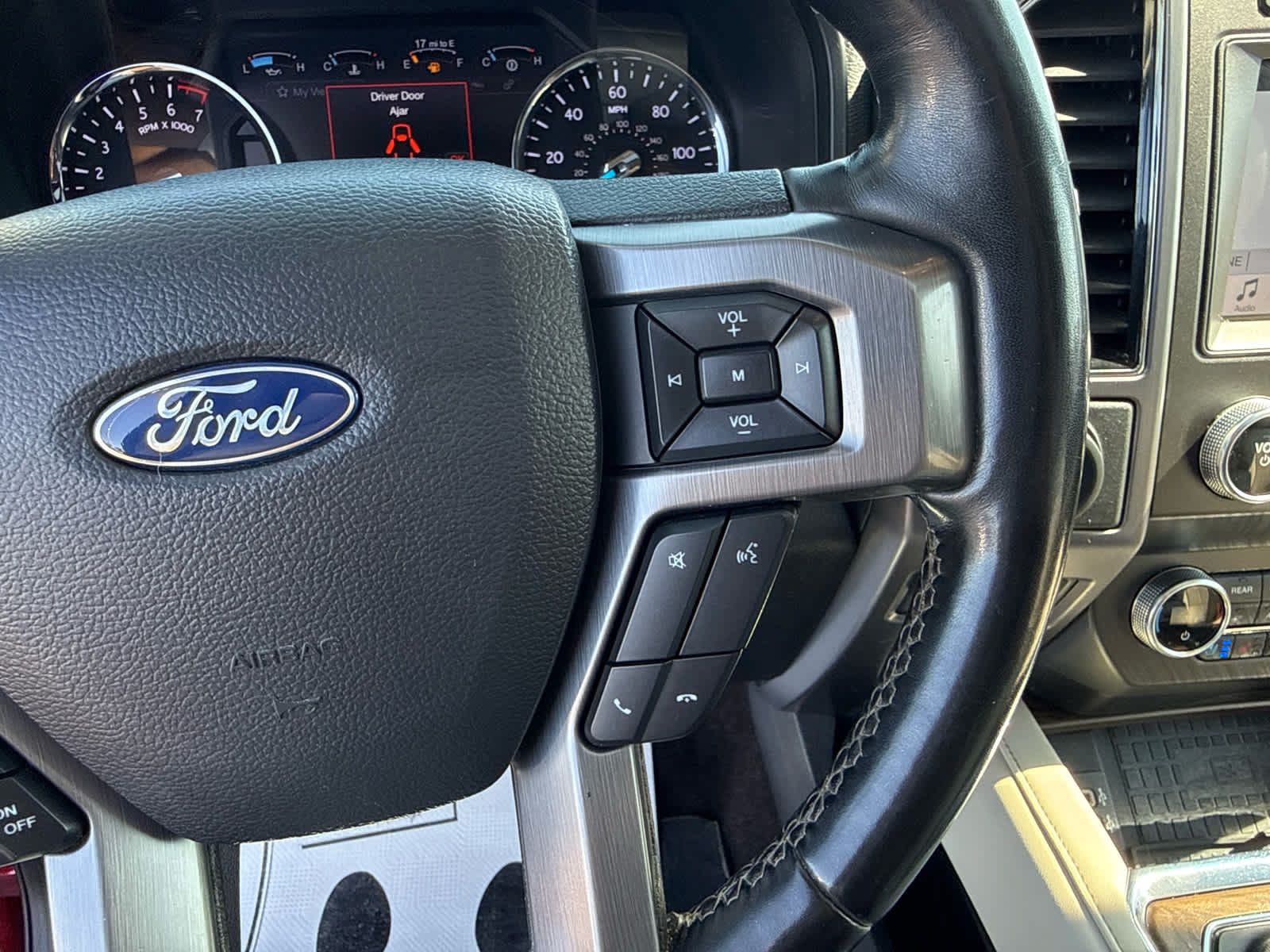 Used 2019 Ford Expedition Platinum AWD/4WD image 18
