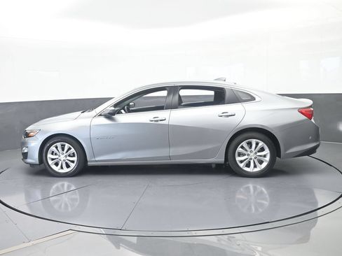 Used 2024 Chevrolet Malibu LT FWD image 3