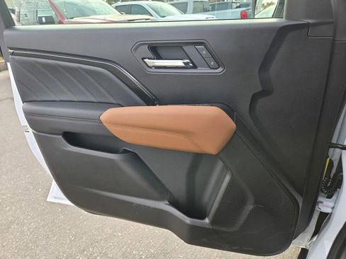 New 2026 GMC Canyon AT4 image 21