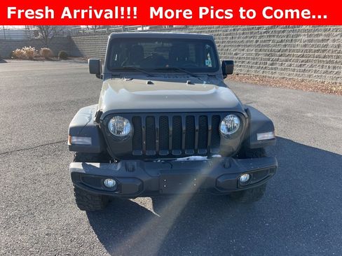 Used 2022 Jeep Wrangler Unlimited Willys image 4