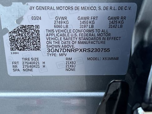 Certified 2024 Chevrolet Equinox EV RS FWD image 35