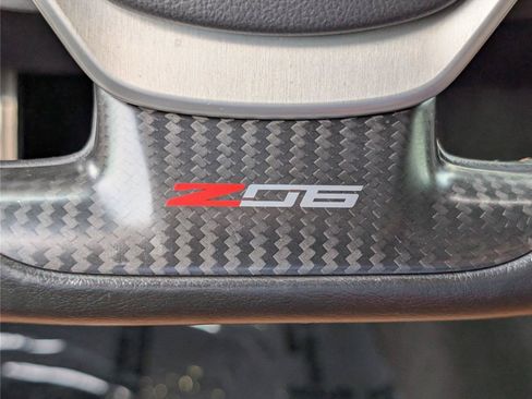 Used 2015 Chevrolet Corvette Z06 w/ 3LZ Preferred Equipment Group RWD image 22