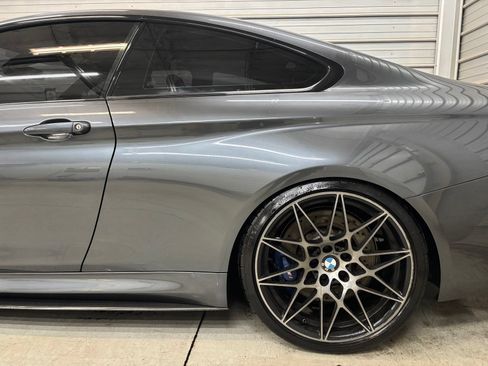 Used 2020 BMW M4 Coupe w/ Competition Package RWD image 6