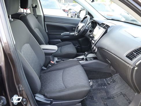 Used 2020 Mitsubishi Outlander Sport ES image 16