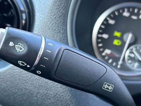 Used 2023 Mercedes-Benz Metris image 23