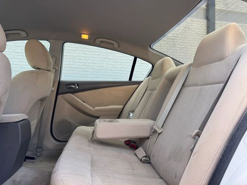 Used 2012 Nissan Altima 2.5 S w/ 20th Anniversary Pkg FWD image 19