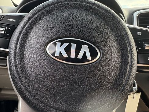 Used 2021 Kia Sportage LX image 44