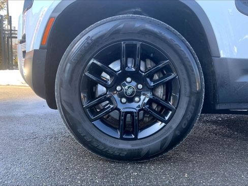 Used 2024 Land Rover Defender 130 S image 5