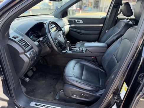 Used 2018 Ford Explorer Sport AWD/4WD image 4