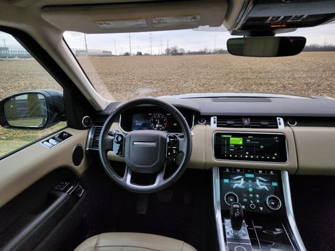 Used 2019 Land Rover Range Rover Sport HSE image 18