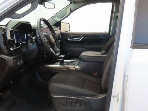 Certified 2025 Chevrolet Silverado 1500 LT w/ LPO, Dark Essentials Package image 17