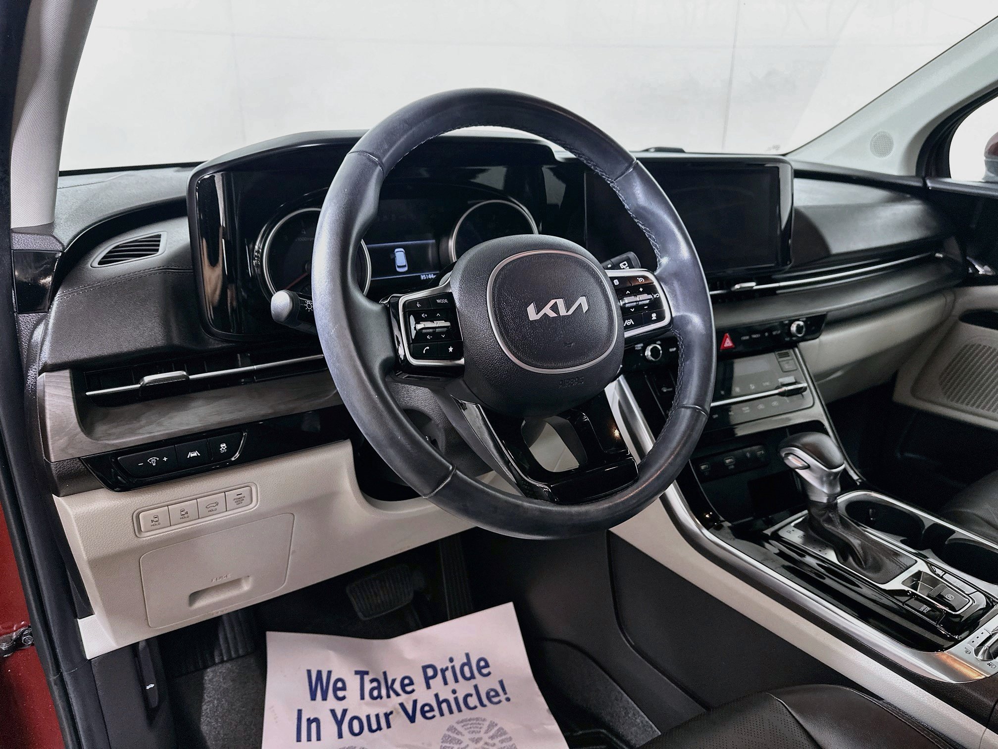 Used 2022 Kia Carnival SX FWD image 9