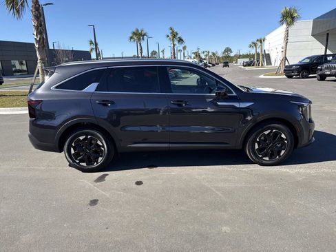 Used 2026 Kia Sorento S w/ S Panoramic Sunroof Package image 2