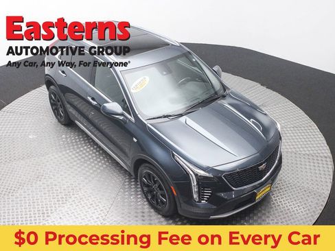 Used 2020 Cadillac XT4 Premium Luxury w/ Sun And Sound Package AWD/4WD image 3