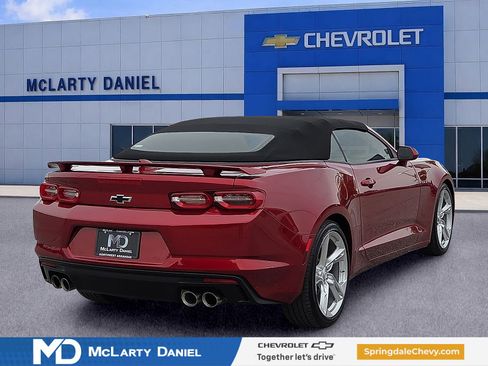 Used 2023 Chevrolet Camaro LT RWD image 5