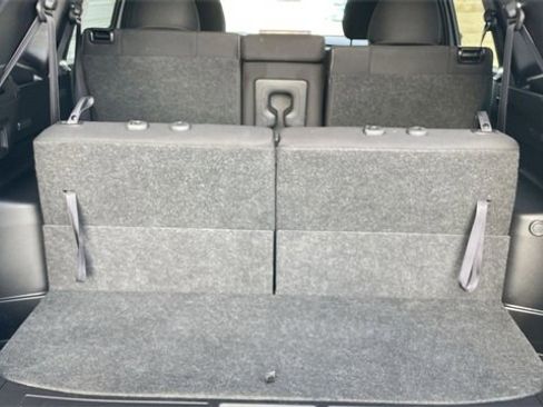 Used 2025 Mitsubishi Outlander ES image 24