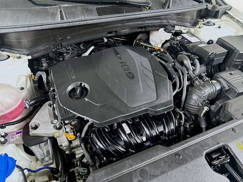 Used 2024 Kia Sportage LX image 31