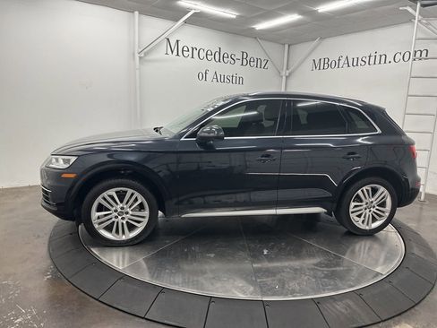 Used 2020 Audi Q5 2.0T Premium Plus w/ Premium Plus Package image 4