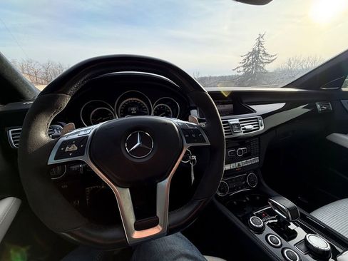 Used 2013 Mercedes-Benz CLS 63 AMG image 21