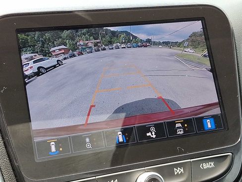 Used 2022 Chevrolet Equinox Premier AWD/4WD image 19