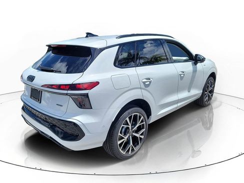 New 2026 Audi Q3 quattro 2.0T AWD/4WD image 4