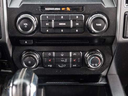 Used 2018 Ford F150 XLT w/ Equipment Group 302A Luxury AWD/4WD image 39