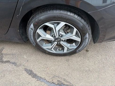 Used 2021 Kia Forte LXS FWD image 41