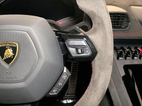 Used 2024 Lamborghini Huracan Sterrato image 24