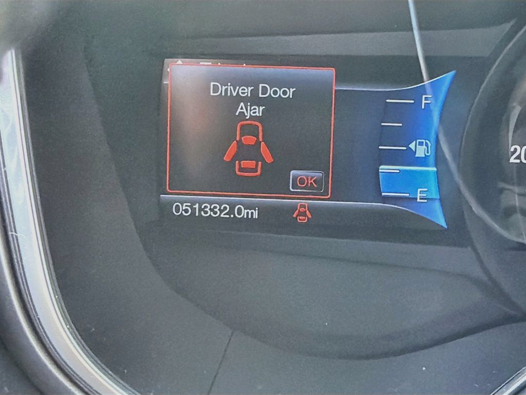 Used 2015 Ford Fusion SE w/ Equipment Group 202A FWD image 14