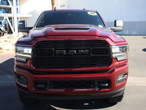Used 2024 RAM 3500 Limited image 12