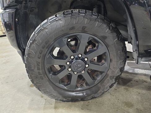 Used 2022 RAM 2500 Laramie w/ Night Edition image 32