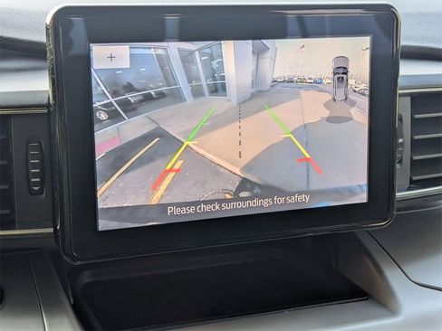 Used 2020 Ford Explorer XLT w/ Equipment Group 202A image 18