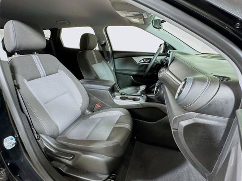 Certified 2025 Chevrolet Blazer LT FWD image 26