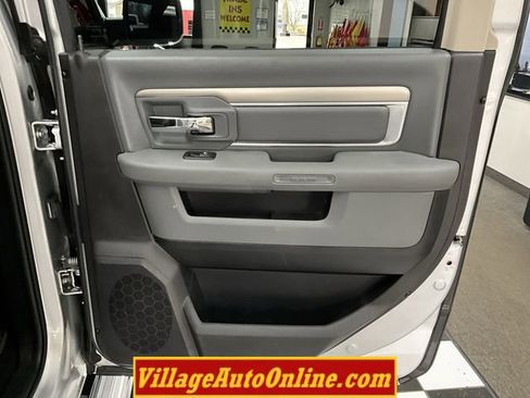 Used 2016 RAM 1500 Big Horn image 31