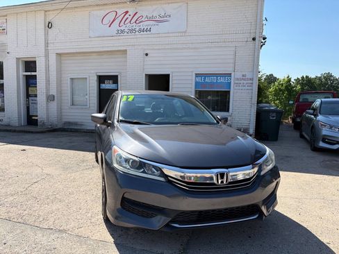 Used 2017 Honda Accord LX image 1