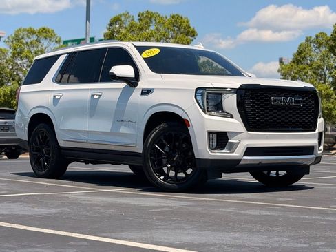 Used 2022 GMC Yukon Denali AWD/4WD image 2